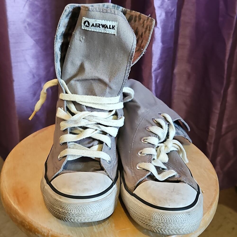 Airwalk Taupe Canvas Sneakers
